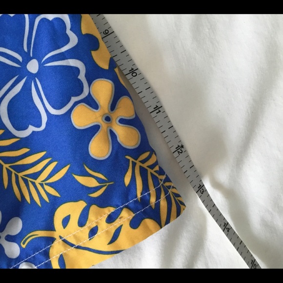 Quick Dry Reversible Shorts - Picture 5 of 5